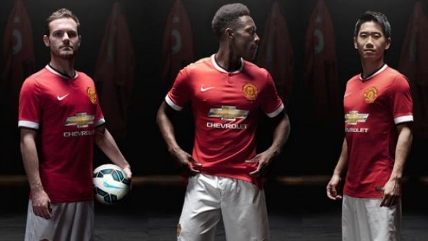 La nuova maglia del Manchester United per la stagione 2014/2015 | Foto e Video