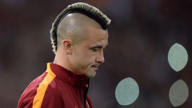 Roma, spogliatoio rovente dopo il Bayern: furia Nainggolan, giallo Totti