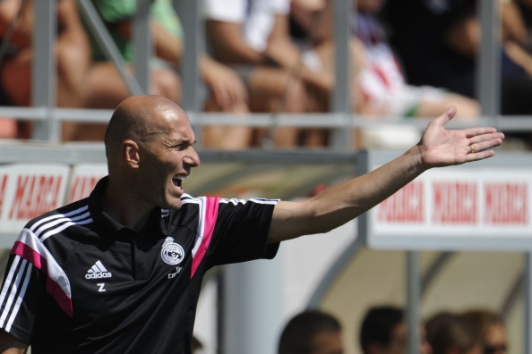 Zidane sospeso per tre mesi dal giudice sportivo, non può allenare senza patentino