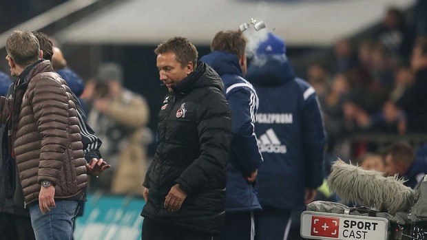 Schalke 04-Colonia: il vice di Di Matteo colpito da accendino [Video]