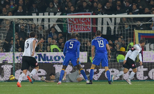 Cesena – Juventus 2-2 | Highlights Serie A 2014/2015 | Video Gol (16′ Djuric, 26′ Morata, 32′ Marchisio, 70′ Brienza)