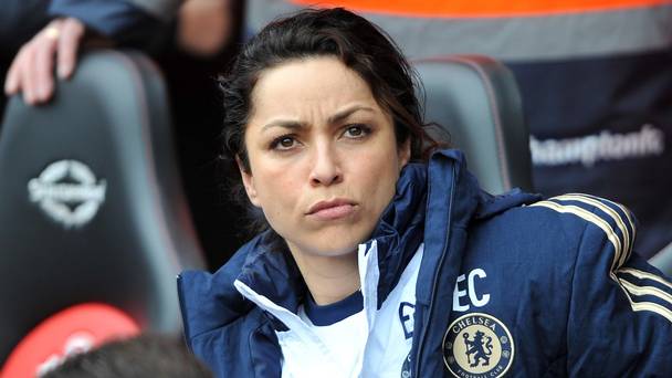 Non tutto è oro in Premier League: cori sessisti contro Eva Carneiro, risse e razzismo &#8211; Video