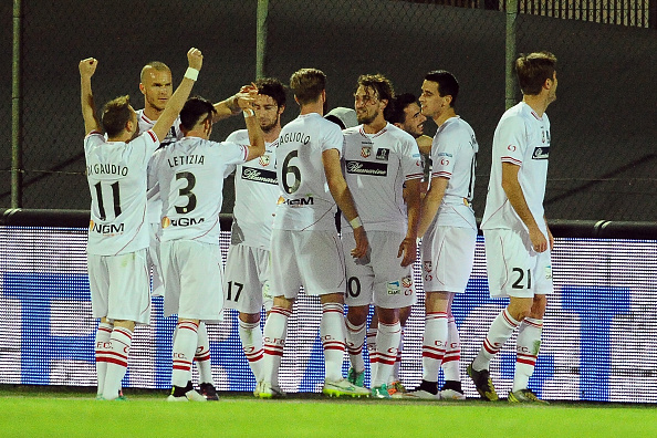 Carpi batte Bologna 3-0 e vede la Serie A: video gol