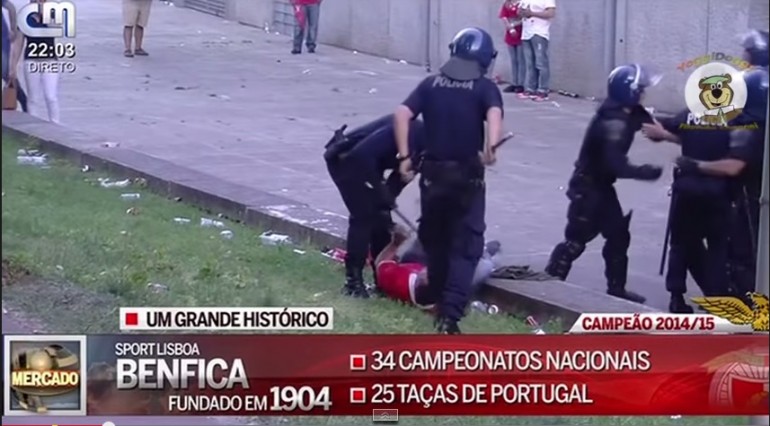 Portogallo: la polizia picchia un tifoso davanti al figlio (Video)