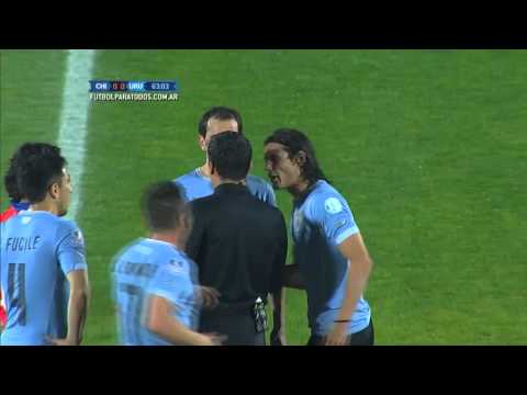 Cavani provocato ed espulso in Cile-Uruguay