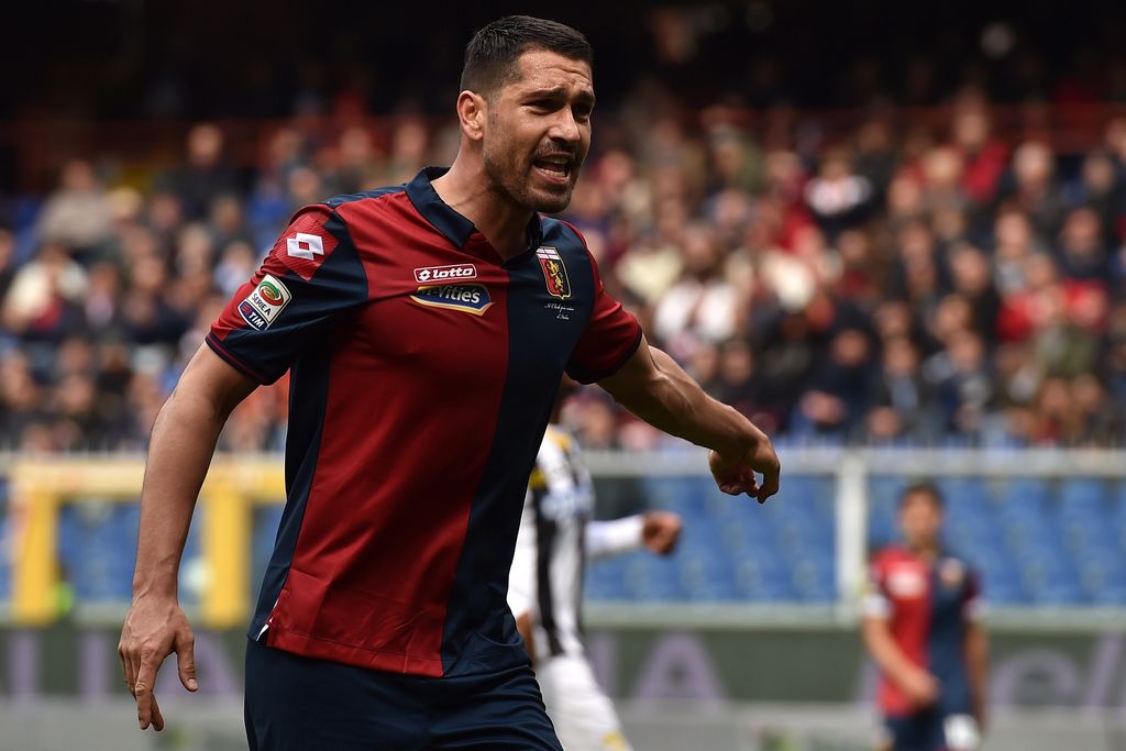 Marco Borriello con la maglia del Genoa