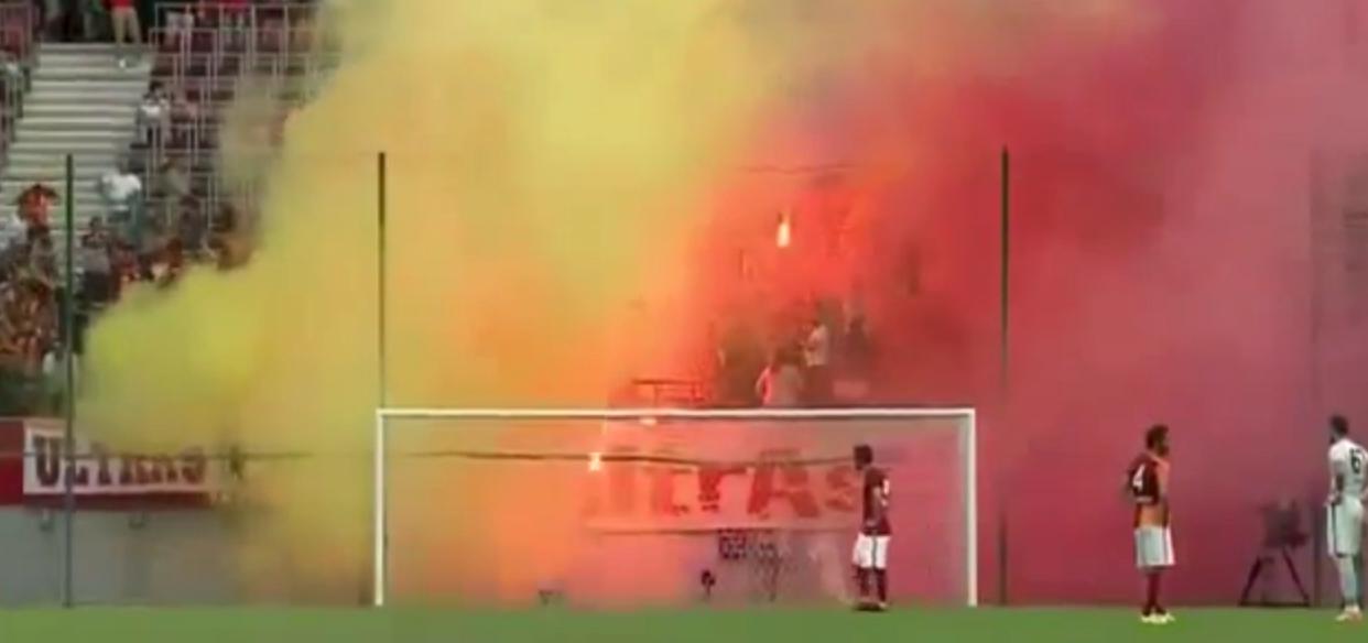 Galatasaray-Udinese - Lancio fumogeni