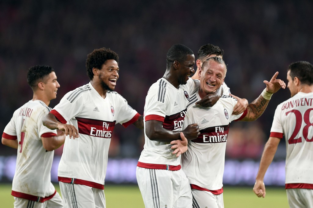 Milan-Inter 1-0 | Derby | Video gol (Mexes)