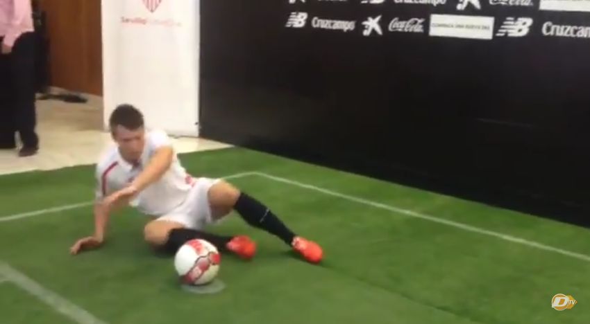 Konoplyanka a terra durante la presentazione