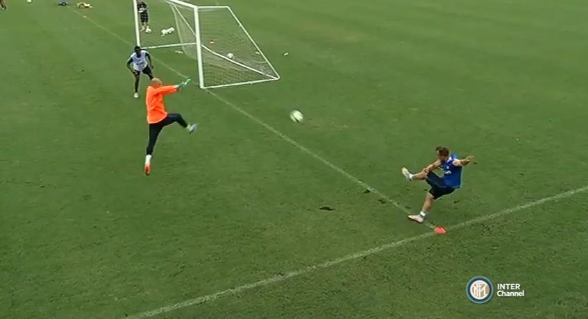 Shaqiri show in allenamento