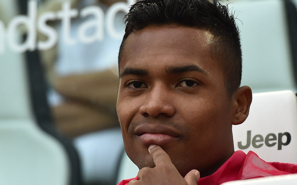 Juventus, Alex Sandro si presenta: “Saro disponibile contro la Roma”