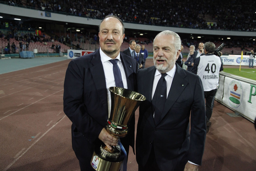 De Laurentiis &#8216;pizzica&#8217; Benitez: &#8220;Con Sarri si lavora sodo&#8221;