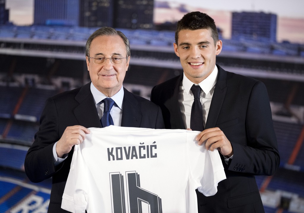 La gaffe di Kovacic: le prime parole da madridista sono in catalano | Video