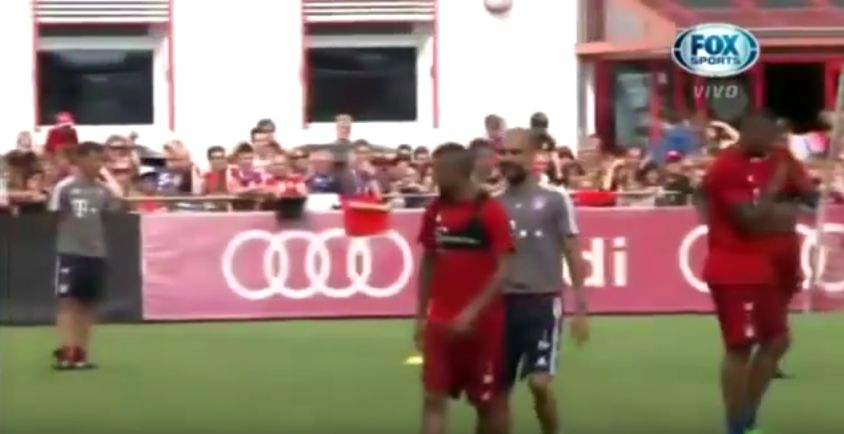 Bayern: Vidal simula in allenamento, la reazione di Guardiola (Video)