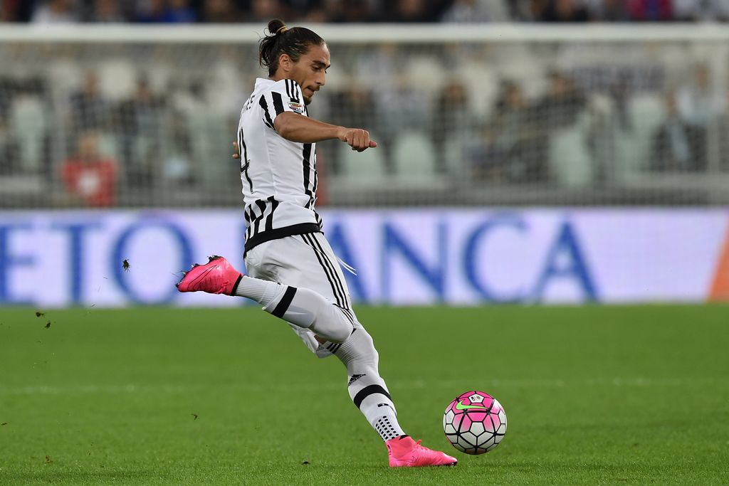 Martin Caceres incidente in Ferrari: positivo all’alcol test