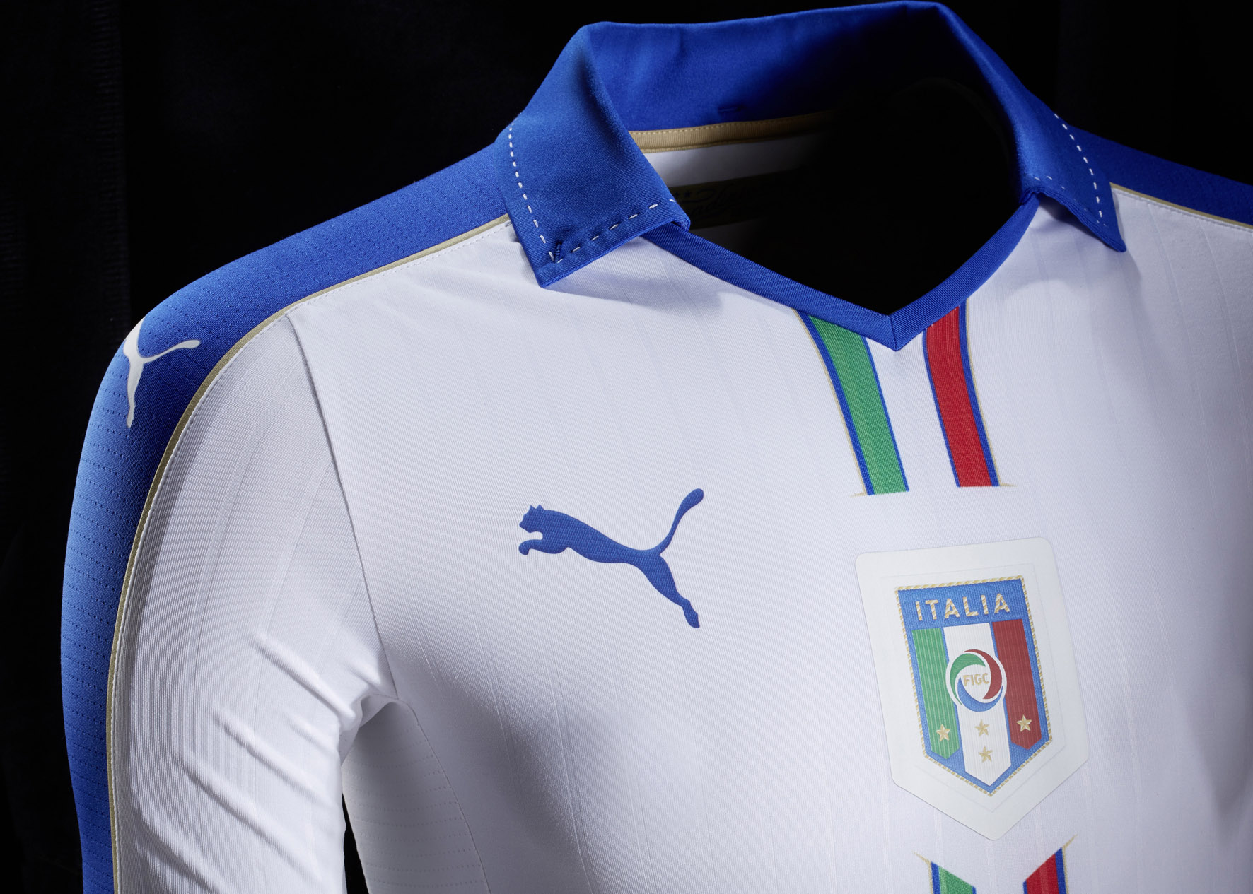 Italia: presentata la nuova maglia da trasferta (Foto)