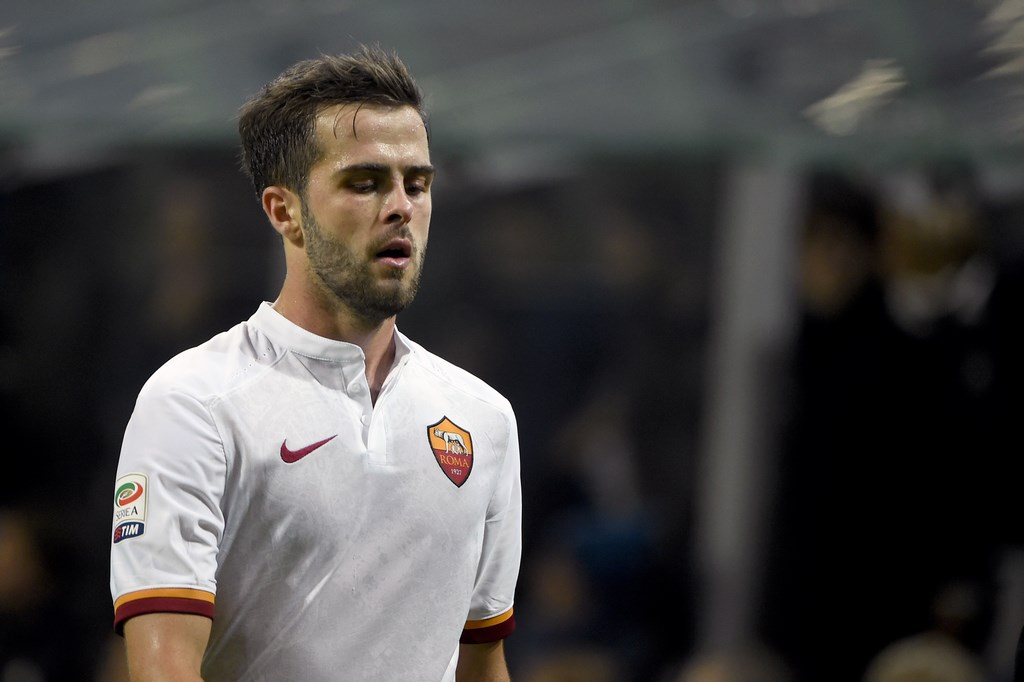 Pjanic espulso a San Siro: salta il derby con la Lazio (video)