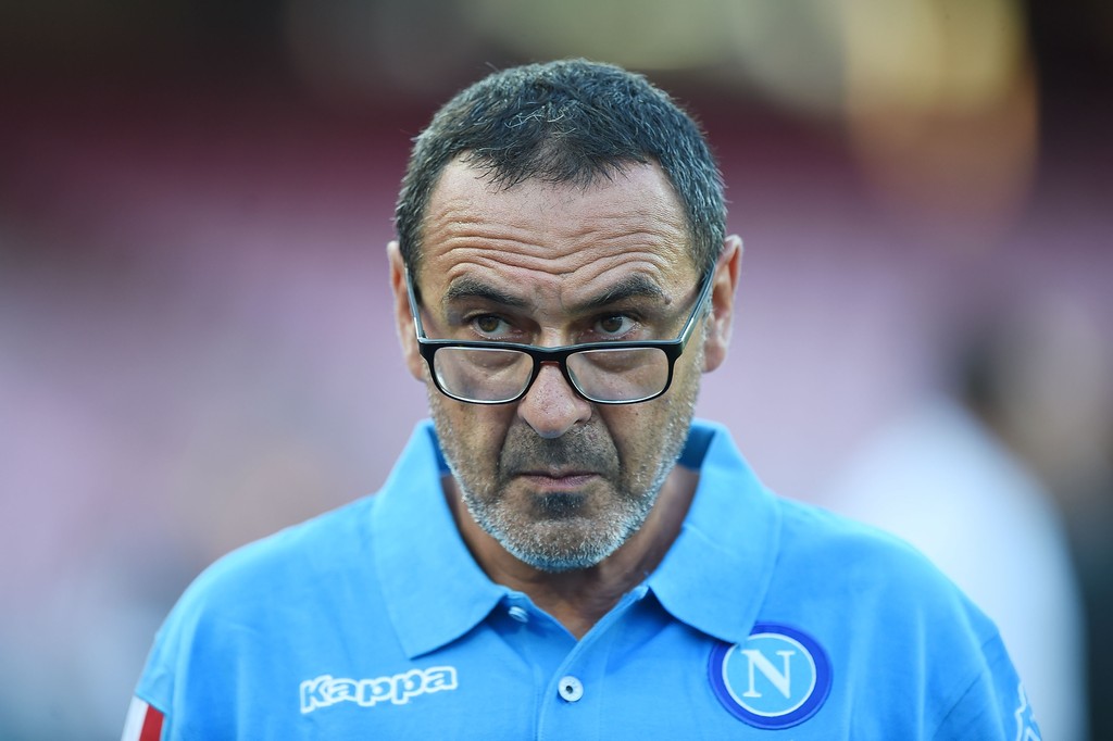 Il Napoli è pazzo di Sarri, pronto il rinnovo per l&#8217;allenatore: trattativa iniziata