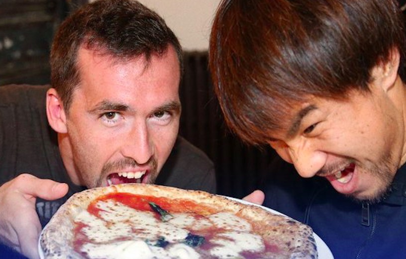 Leicester, Ranieri mantiene la promessa e offre una pizza a tutta la squadra