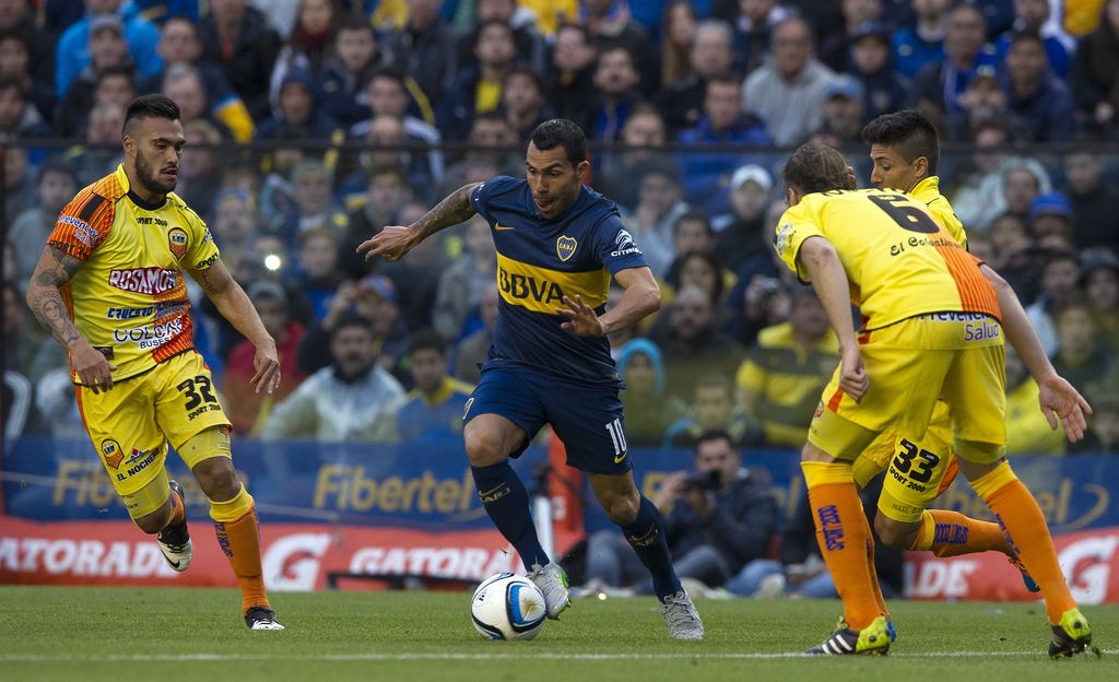 Tevez-Boca-Crucero