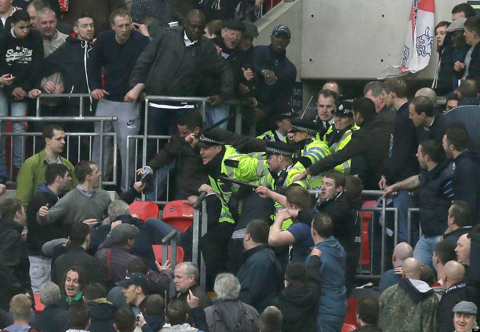 dinamo-kiev-chelsea-razzismo