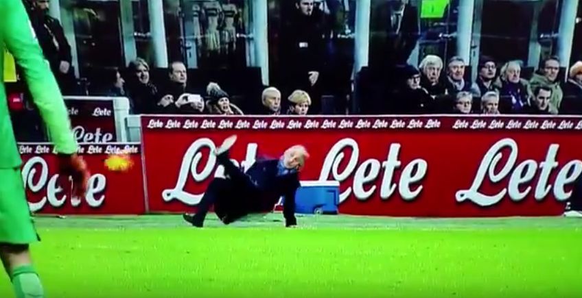 Mancini, che figura: tenta lo stop ma finisce col sedere per terra (Video)