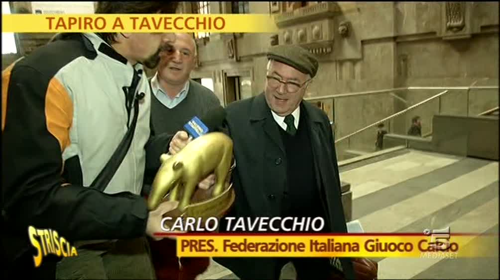 Tavecchio: tapiro d&#8217;oro per le frasi su gay ed ebrei (Video)