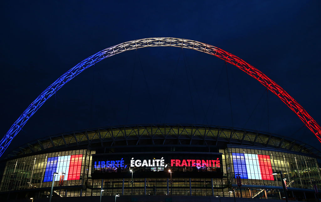 Francia: a rischio due giornate di campionato. Wembley canterà la Marsigliese