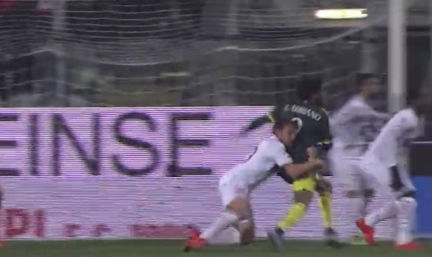 Carpi-Milan 0-0, la moviola: mancano due rigori (Video-Foto)