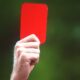 arbitro cartellino rosso