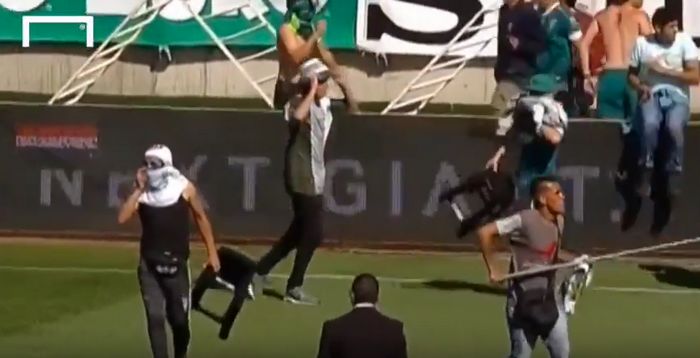 Cile: Colo Colo campione con invasione di campo, 20 feriti (Video)