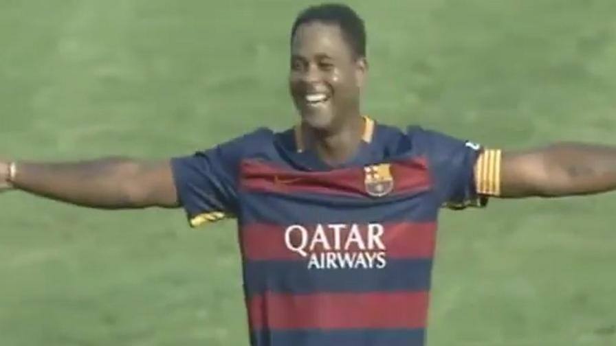 Kluivert: gol da 40 metri a 39 anni (Video)