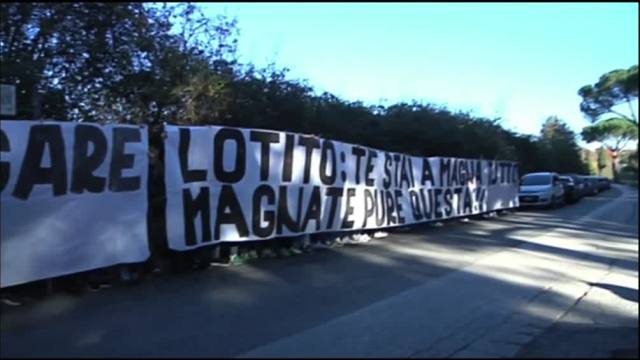 Lazio: contestazione a Formello, sacchi di letame (Video)