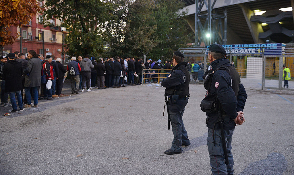 Napoli-Legia Varsavia: scontri tra tifosi in città