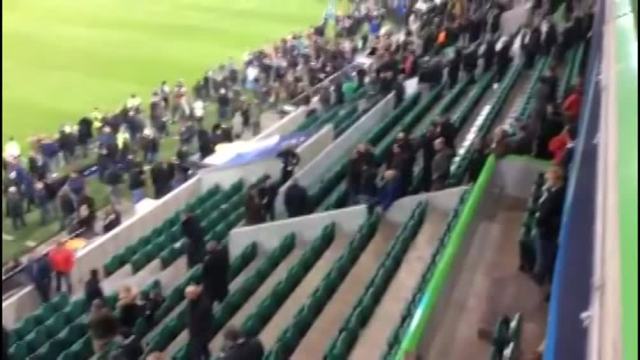 Wolfsburg: pacco sospetto nel parcheggio dopo la partita di Champions (Video)