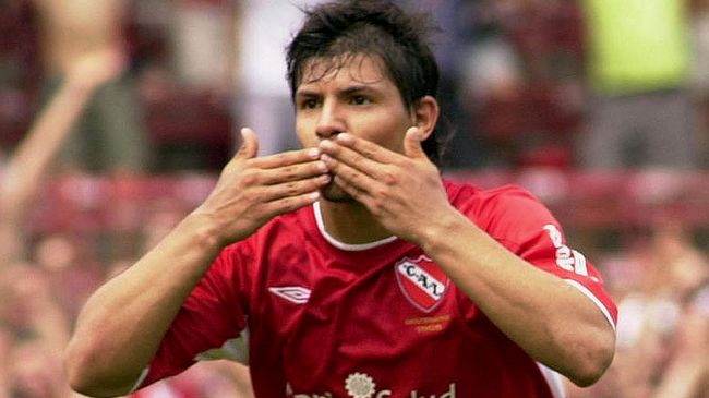 Aguero a 16 anni: gol alla Maradona con l&#8217;Independiente (Video)