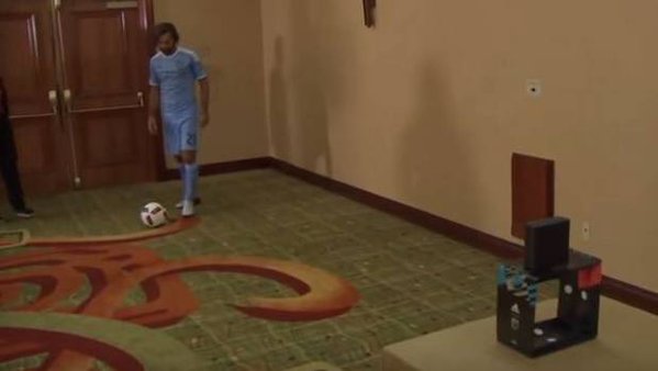 Gerrard batte Pirlo nei tiri di precisione (Video)