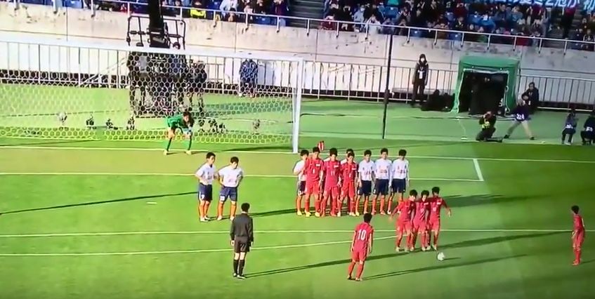 Giappone: punizione con schema a gambero e gol (Video)