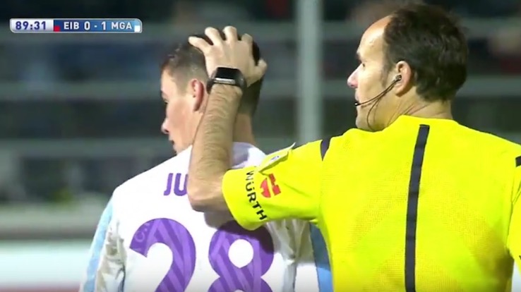 Il clamoroso gol sbagliato da Juanpi del Malaga contro l&#8217;Eibar (video)