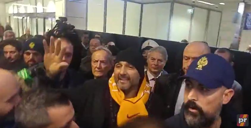 Spalletti a Fiumicino, i tifosi: &#8220;Pigliali a calci in c&#8230;&#8221; (Video)