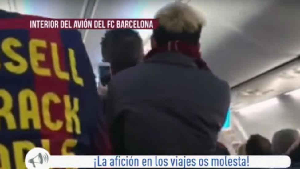 Barcellona contestato in aereo: &#8220;ci snobbate&#8221; (Video)