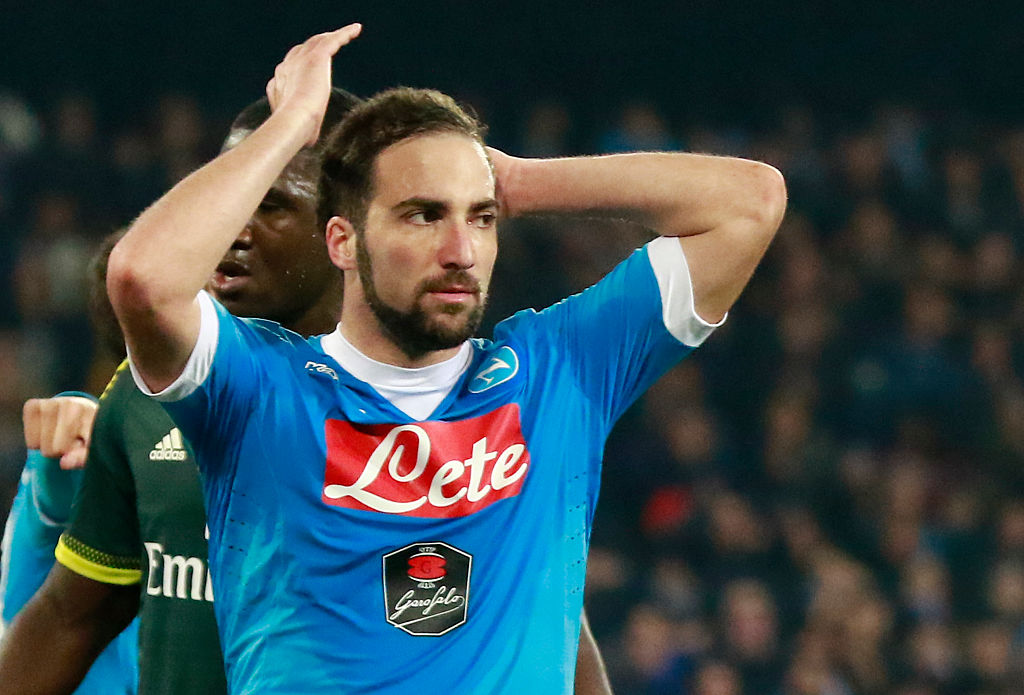 Calciomercato Napoli: Higuain indeciso, dove può andare