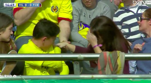 Messi colpisce tifosa
