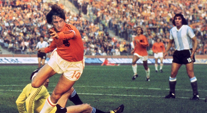 Johann Cruyff | Il Video con i gol e le giocate più belle
