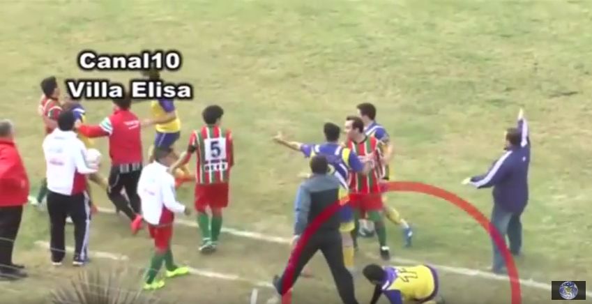 Argentina: calciatore muore dopo ginocchiata in faccia (Video)