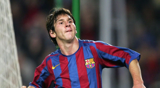 Messi, gol e prodezze a 17 anni | Il Video
