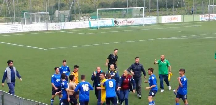 Roma: rissa nel campionato Allievi regionali (Video)