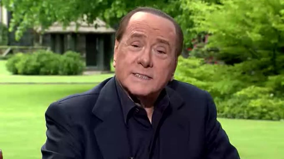 Berlusconi - Milan - cinesi