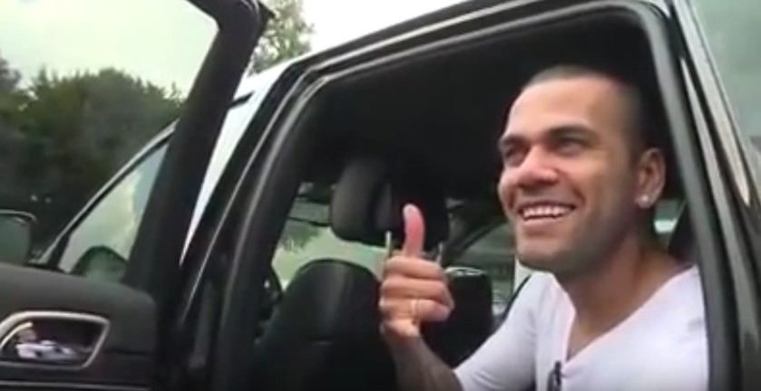 Calciomercato Juventus: Dani Alves è a Torino (Video)