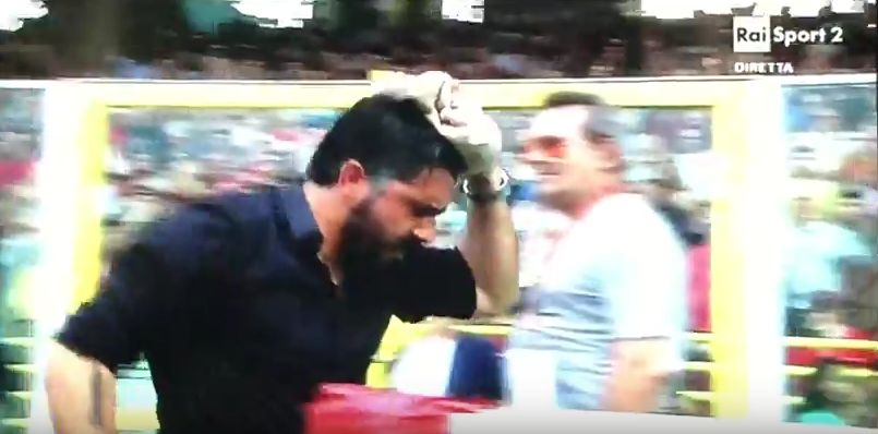 Incidenti Foggia-Pisa: Gattuso colpito da bottiglia, invasione di campo (Video)
